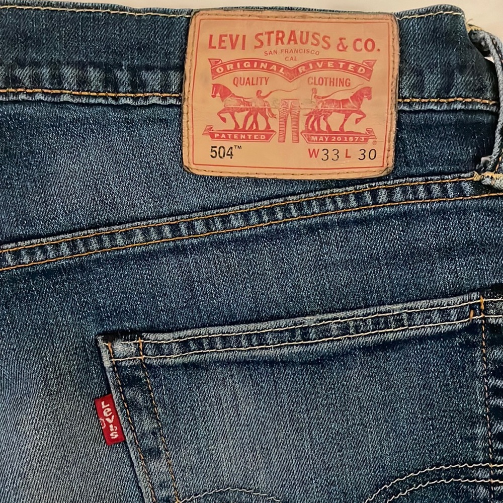 Levi’s 504 waist 33 length 30